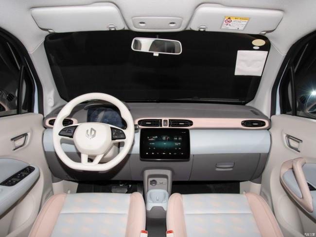 Smart Electric Car Leapmotor T03 New Energy Vehicle Mini EV Cars