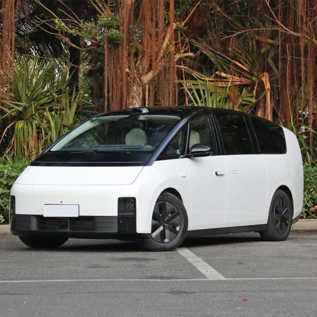 Li Mega EV Car Luxury 7 Seat MPV Long Range Dual Motor 4WD Pure Electric Vehicle