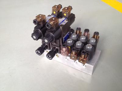 China G3/8 Hydraulic Flow Control Valve System , 210 Bar Hydraulic Stack Valves for sale