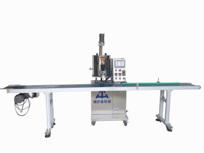 China Single Head Gear Pump Automatic Filling Machine With 3000x200mm Water Conveyor Belt for sale