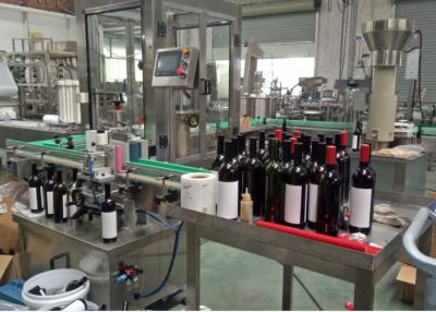 中国 専門の自動ワインのびん詰めにするライン装置Oemサービス 販売のため