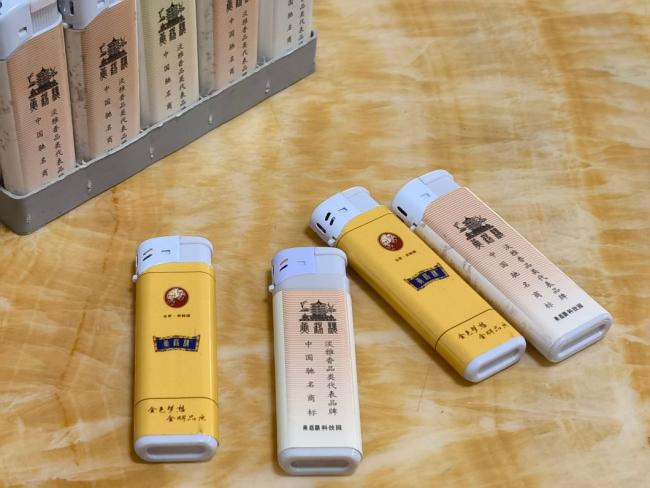 Dongyi Special Sticker with China Yellow Crane Tower Competitive Price High Quality Lighter