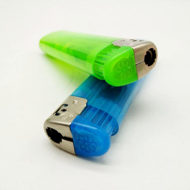 Hunan Dongyi Smoking Accessories Cheap Price High Quality Custom Logo Windproof Disposable Lighter
