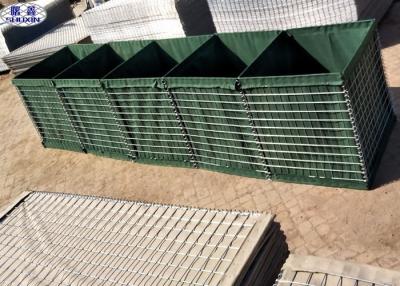 China Las barreras militares galvanizadas utilizaron componentes protectores de la tela del geotextil de las paredes en venta