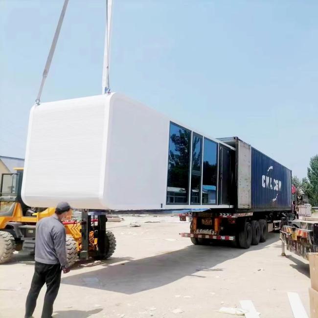 Russia Custom Luxury Capsule House Quick Install Modular Prefab Pod Home / Mobile Apple Cabin Factory