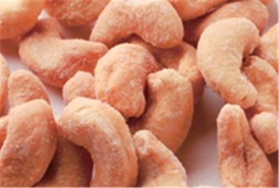 China Sriracha Roasted Cashew Nut Snacks , Natural Organic Cashew Nuts For Weight Loss for sale