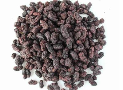 China Size Sieved Organic Dried Mulberries 50%-65% Total Sugar 12 Months Shelf Life for sale