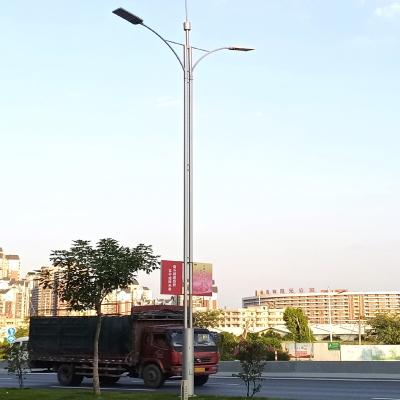 Chine les 10m conjuguent des bras que le courrier Q235 de lampe de LED a galvanisé l'éclairage routier en acier Polonais à vendre