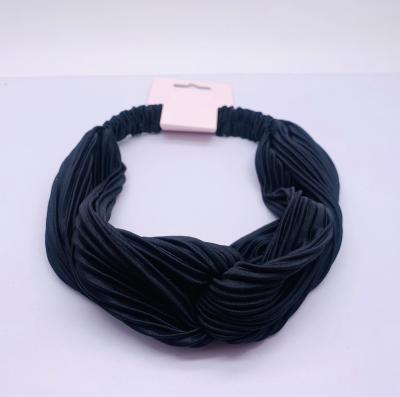 China Portable Small Black Velvet Scrunchie Multiscene Lightweight for sale
