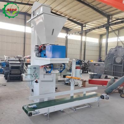 China 1.5KW máquina de embalagem de pellets de madeira AC380V controle PLC à venda