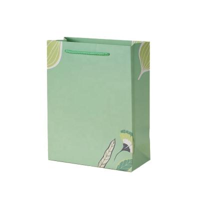 Chine 150gsm sac de papier pliable multifonctionnel, sac heureux de cadeau d'anniversaire à vendre