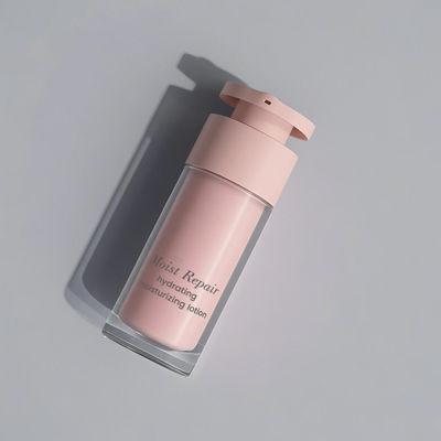 Cosmetic bottle pump mechanism detail
