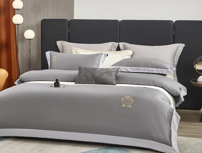 中国 贅沢な灰色によって刺繍されるタケ寝具は有機性100%を置く 販売のため