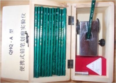 China Probador portátil de goma de la dureza del lápiz de la máquina de prueba de la vibración en venta