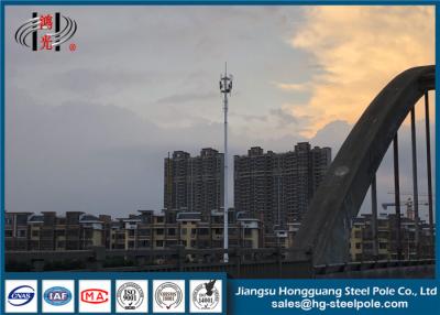 China Torres de postes de la antena de la torre de comunicación móvil con altura del metro 15-60 en venta