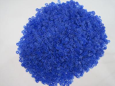 China matérias primas detergentes dadas forma coloridas do salpico da cor dos salpicos para o pó detergente à venda