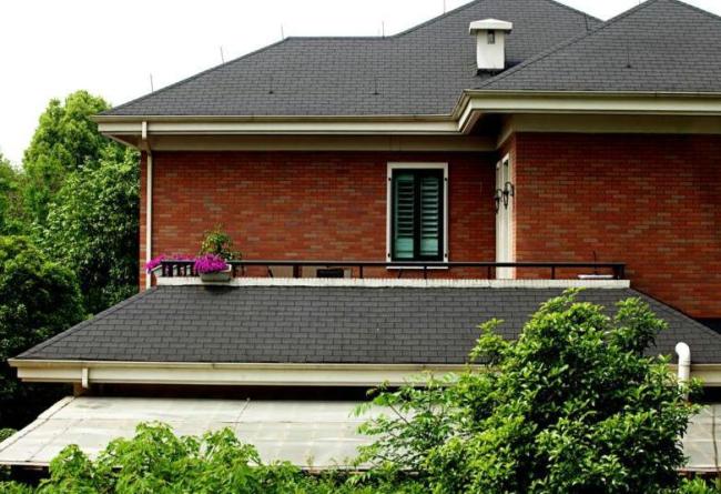 Factory Directly Sell Small Flat Colored Stone Coated Fiberglass Asphalt Roof Tiles