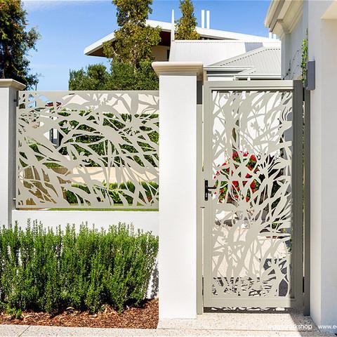 Quality Residential Aluminum Outdoor Gates Anodizing Non Toxic Aluminium Electric Gates for sale