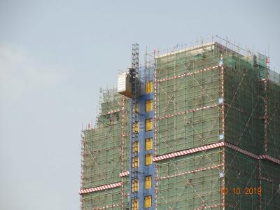 China Alzamiento del material de construcción de la elevación del piñón del estante de la conversión de frecuencia en venta