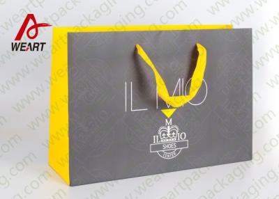 China Nice Looking Two Colored Promotional Paper Bags For Favors Glossy Lamiantion for sale