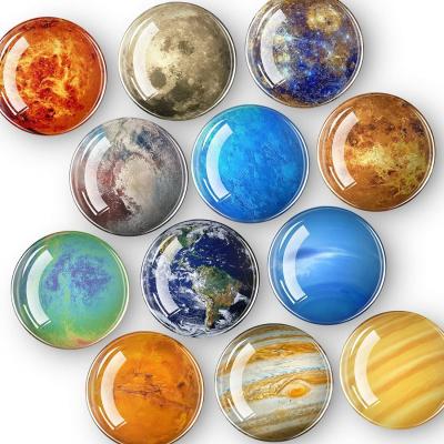 China 12PCS Planetas poderosos Magneto de nevera de vidrio para decoración de enseñanza en pizarra en venta