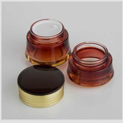 Chine Bouteilles privées d'air en verre de pompe de couleur de gradient, pots ISO9001 30g en verre Lidded à vendre