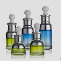 China Botellas de cristal espesadas portátiles del dropper 100ml, botella durable del suero con el dropper en venta
