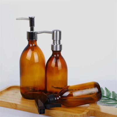 Chine Amber Glass Bottle Soap Dispenser légère imperméable avec la pompe en métal s'est épaissie à vendre