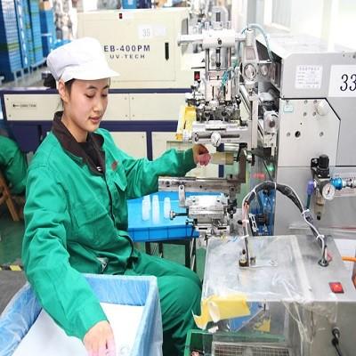 Chine Distributeur écumant en verre réutilisable inodore de bouteille de pompe pour le savon de main antirouille à vendre