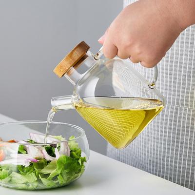 Chine 380ML a épaissi le pot en verre résistant à la chaleur d'huile, boîte en verre calorifuge Lidded d'huile à vendre