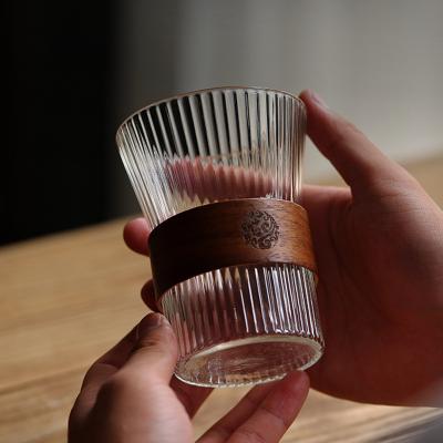 Chine Pot en verre de verrerie résistante à la chaleur ultra-légère avec 400ml en bambou inodore à vendre