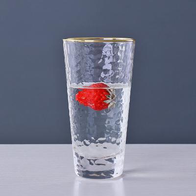 Chine Broc en verre résistant à la chaleur de l'eau ISO9001 avec le couvercle 550ml non toxique à vendre