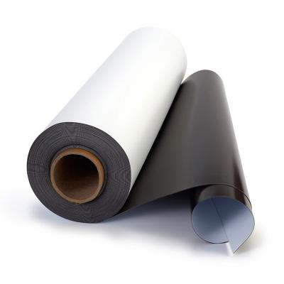 China Receptivo papel blanco magnético rollo de vinilo magnético rollo de uso exterior en venta