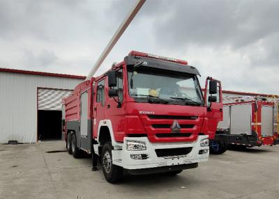 China 206Kw 4x2 Drive Manual Transmission Water Tanker Fire Truck with 65m Spray Range for sale