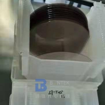 China CR AU Coating Lithium Tantalate Crystals Piezoelectric Effect Crystals for sale