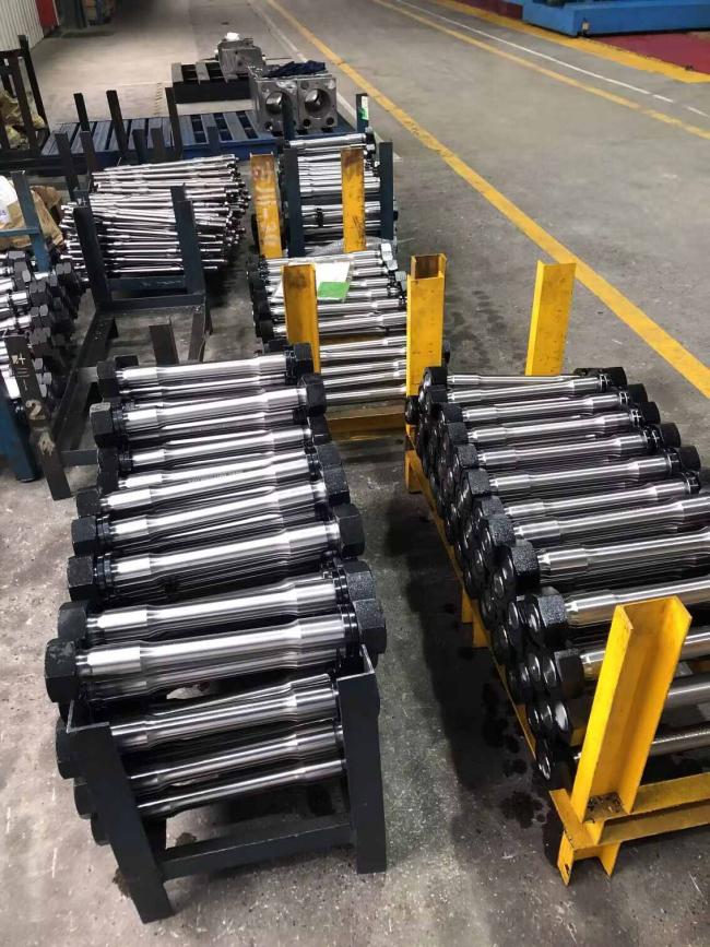 Construction Excavator Hydraulic Hammer Parts Through Bolt HB20G HB30G HB40G 3