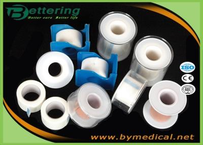 China Micropore Non Woven Surgical Tape / Adhesive Bandage Tape For Strong Fastening Dressing for sale