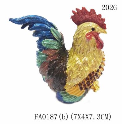 China Metal enamel beautiful rooster figure status jewelry box for cock year gifts for sale