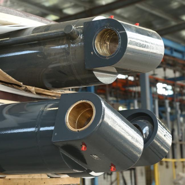 Industrial hydraulic cylinder components