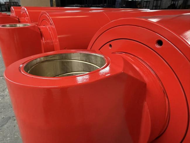Cylinder packaging and shipping preparation