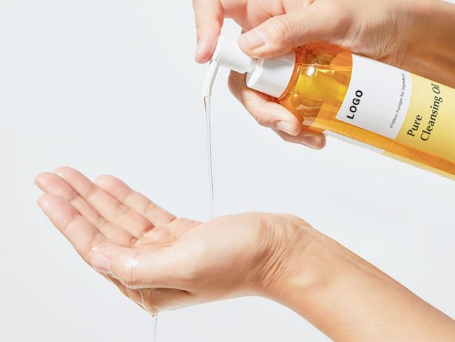 Label Pure Cleansing Oil packaging
