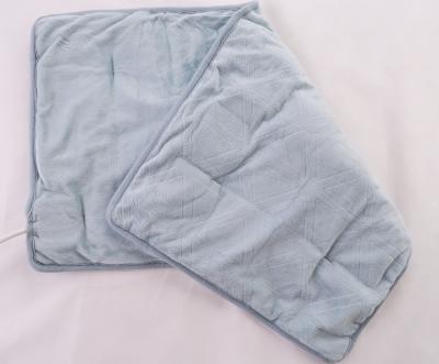 China Overheating Protection Fast Heat Heating Pad With Massage Short Plush Material for sale