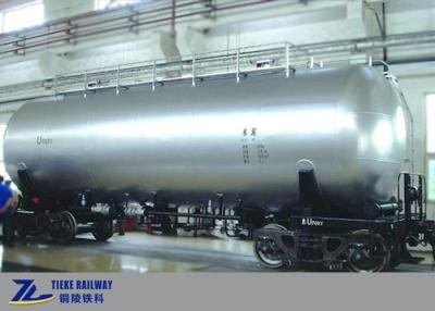 China 70t Load Railcar Bulk Cement Train Car U70 With Traction Pillow for sale