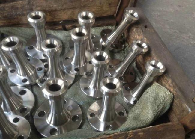 Forged NO8825 Nipo Alloy Steel Flanges , Incoloy 825 Copper Nickel Pipe Fittings