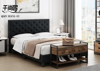 China Comfortable Fabric Upholstered Beds / Stitching Platform Bed Pull Button Design for sale