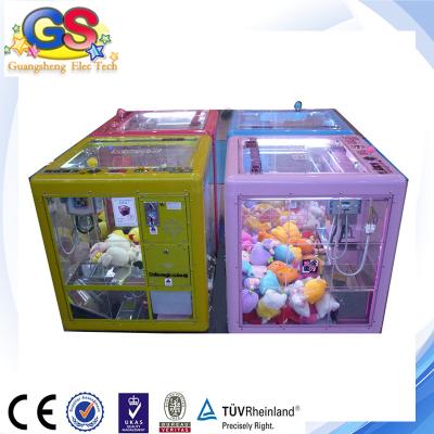 China Cube Claw Crane machine for sale fashionable prize vending machine for sale