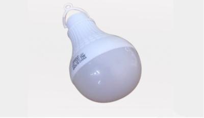 Chine Le support d'ampoule électrique de machine de moulage par injection HJF360 automatique/a mené la couverture d'ampoule faisant la machine à vendre