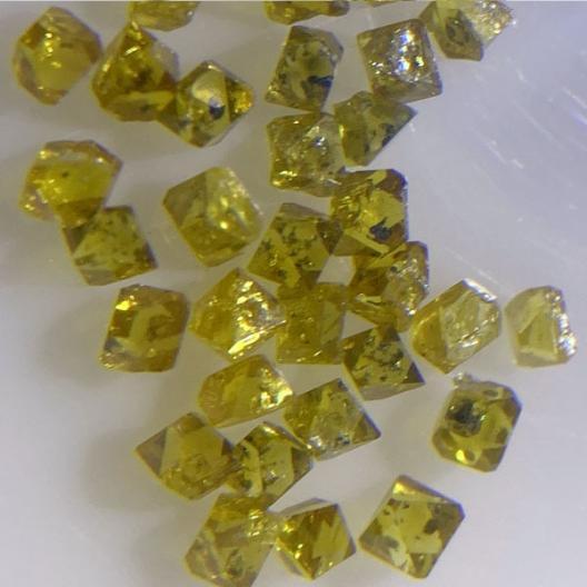 SCD20 octahedron shape diamond