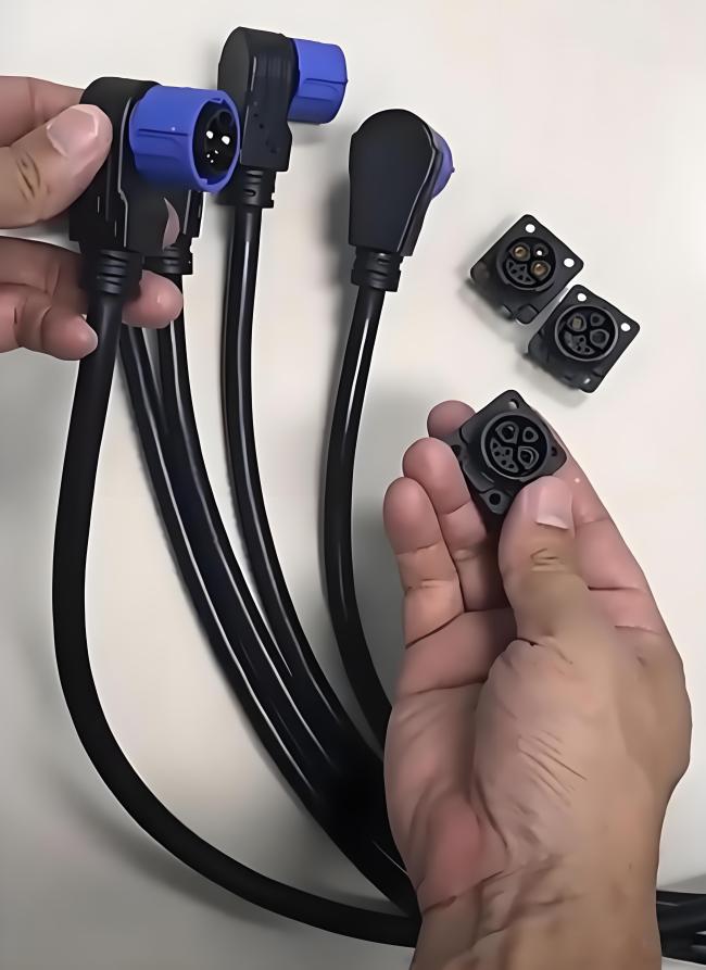 M20 Series IP67 Waterproof 2 to 5 Pin EV Charging Heavy-duty Power Connector with Fuse