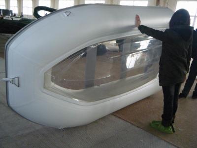 China Barco de pesca inflável transparente resistente da pessoa do barco 5 da chama com assentos extra à venda